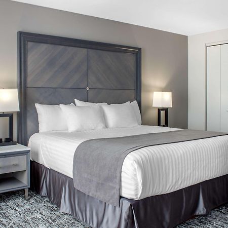 Chateau Moncton Trademark Collection By Wyndham Exterior photo