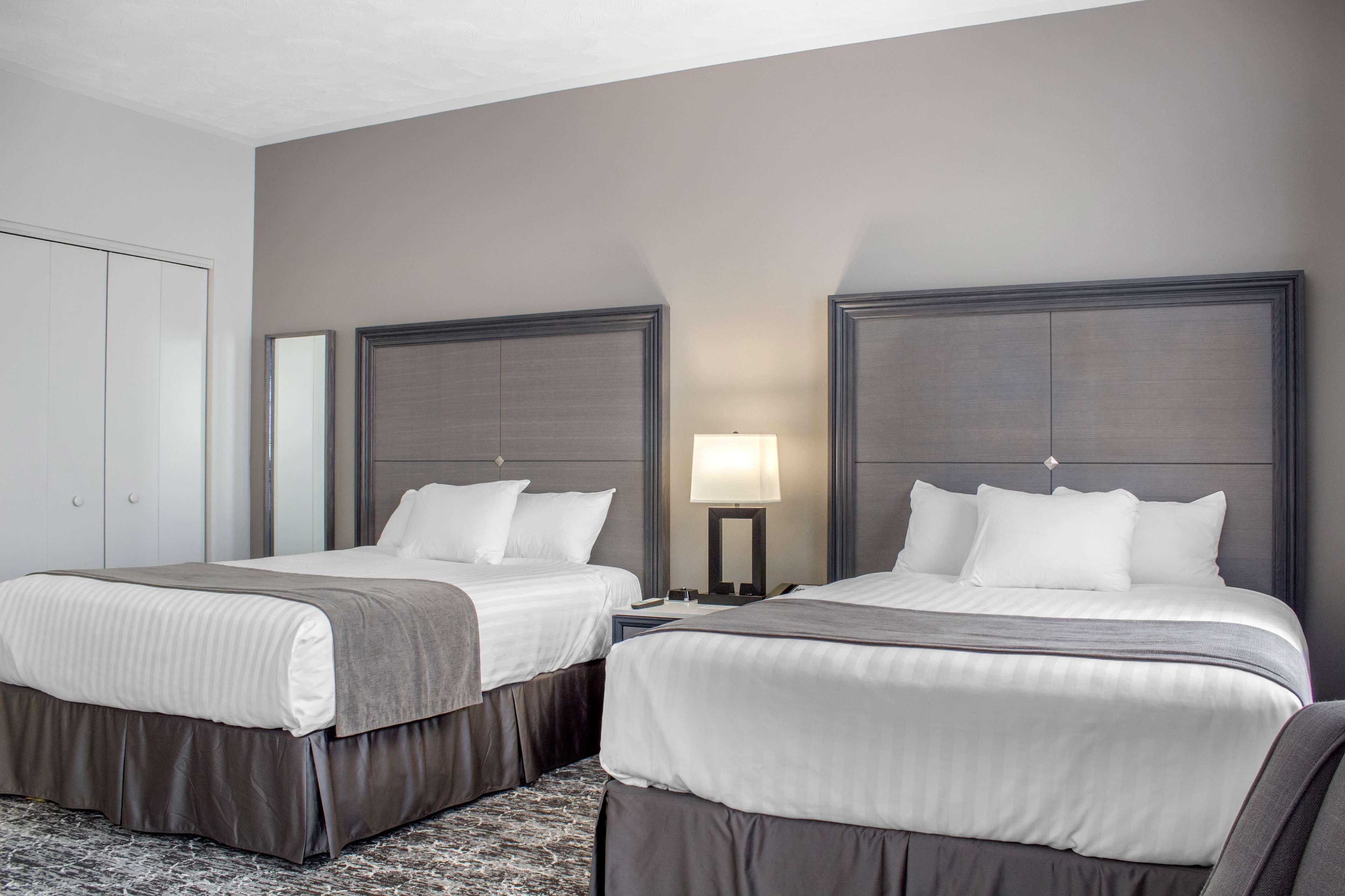 Chateau Moncton Trademark Collection By Wyndham Exterior photo