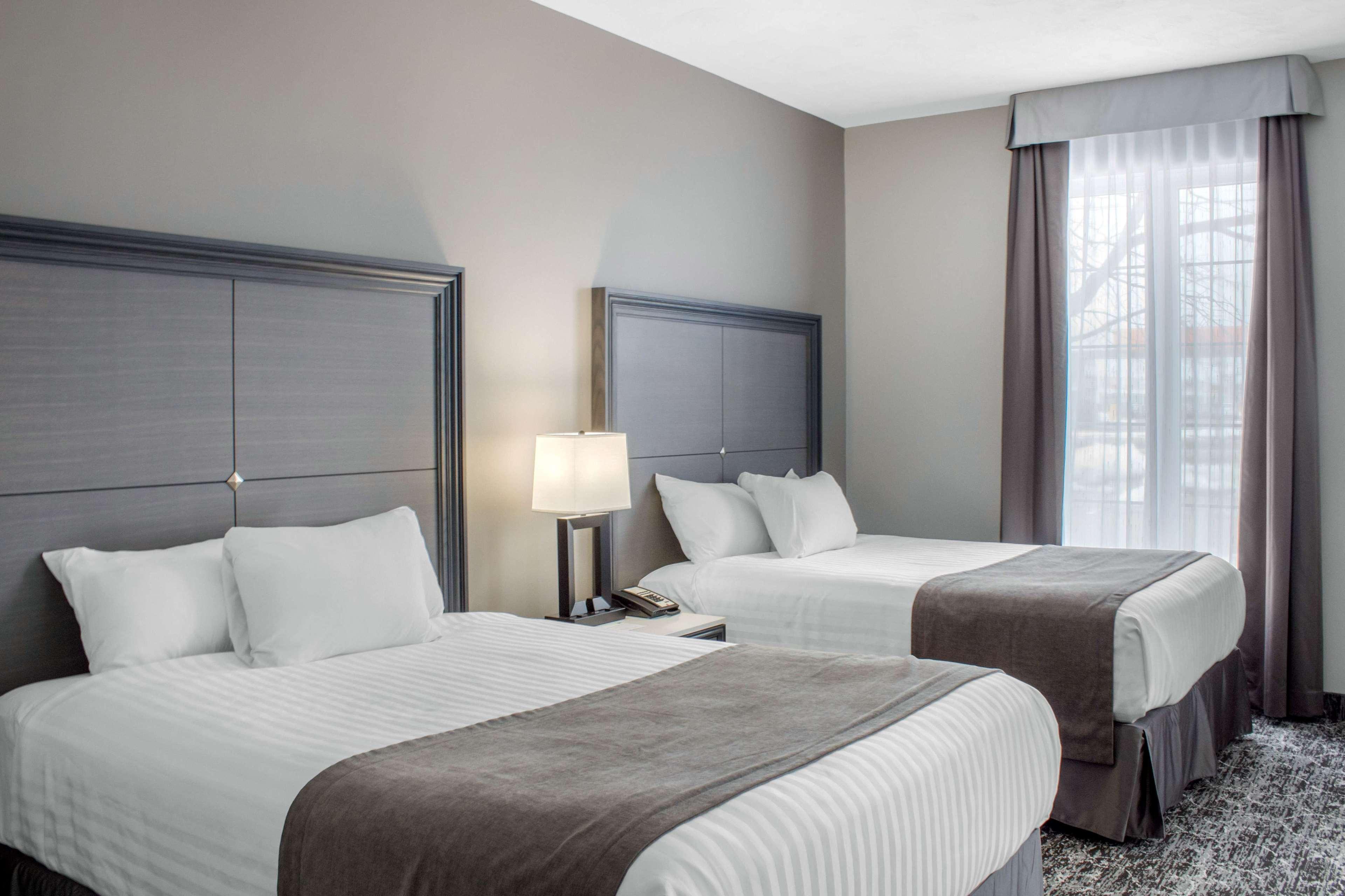 Chateau Moncton Trademark Collection By Wyndham Exterior photo