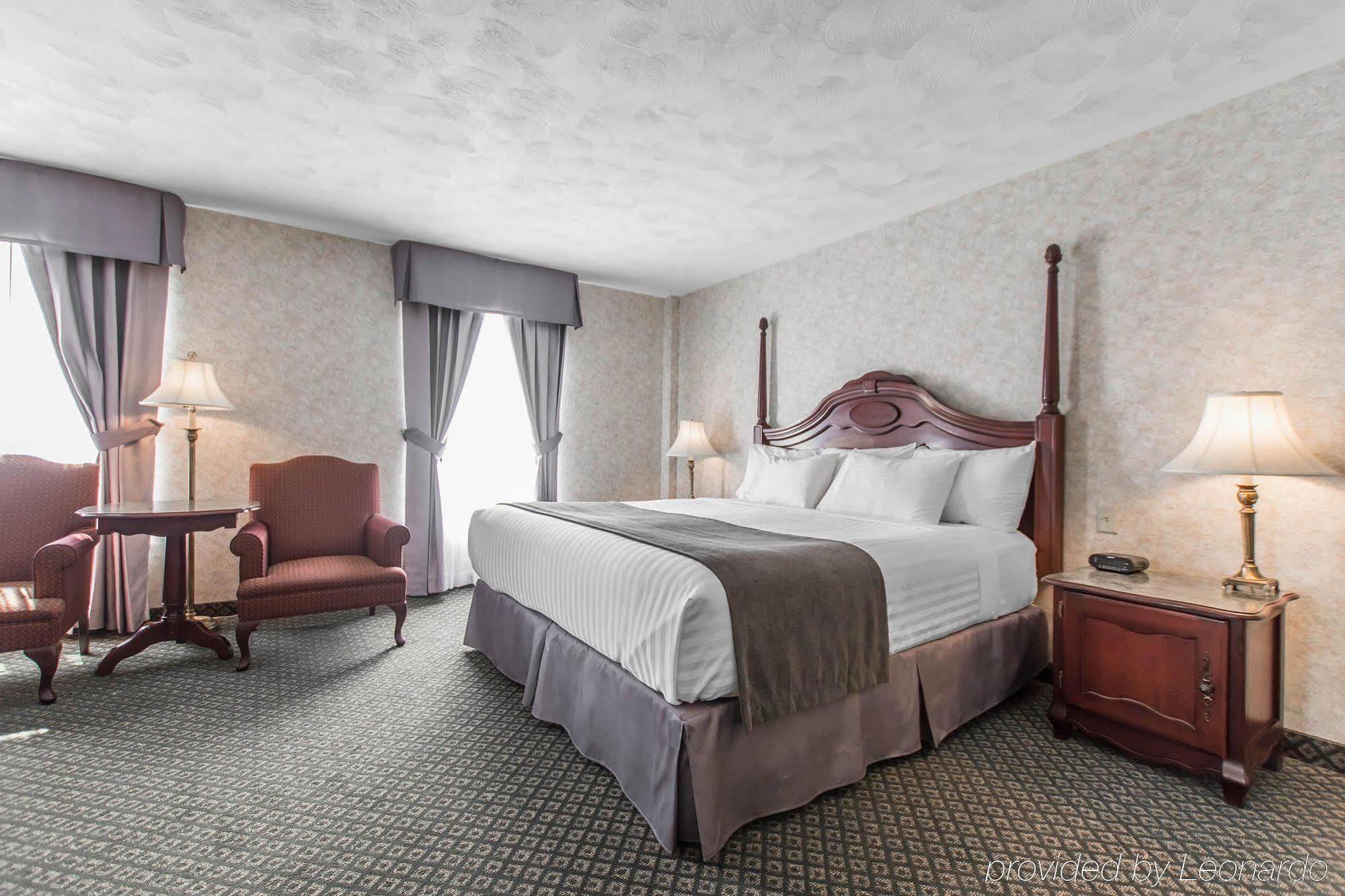 Chateau Moncton Trademark Collection By Wyndham Exterior photo