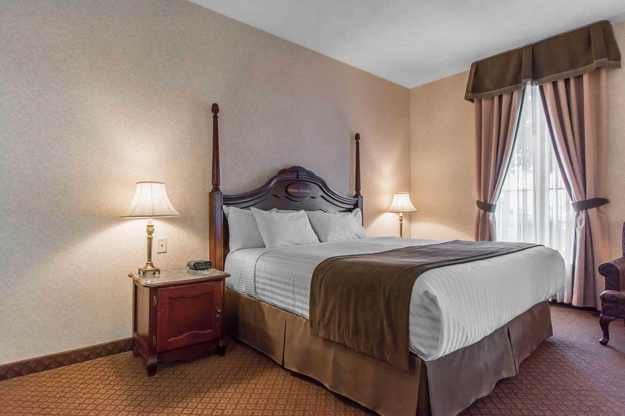 Chateau Moncton Trademark Collection By Wyndham Exterior photo