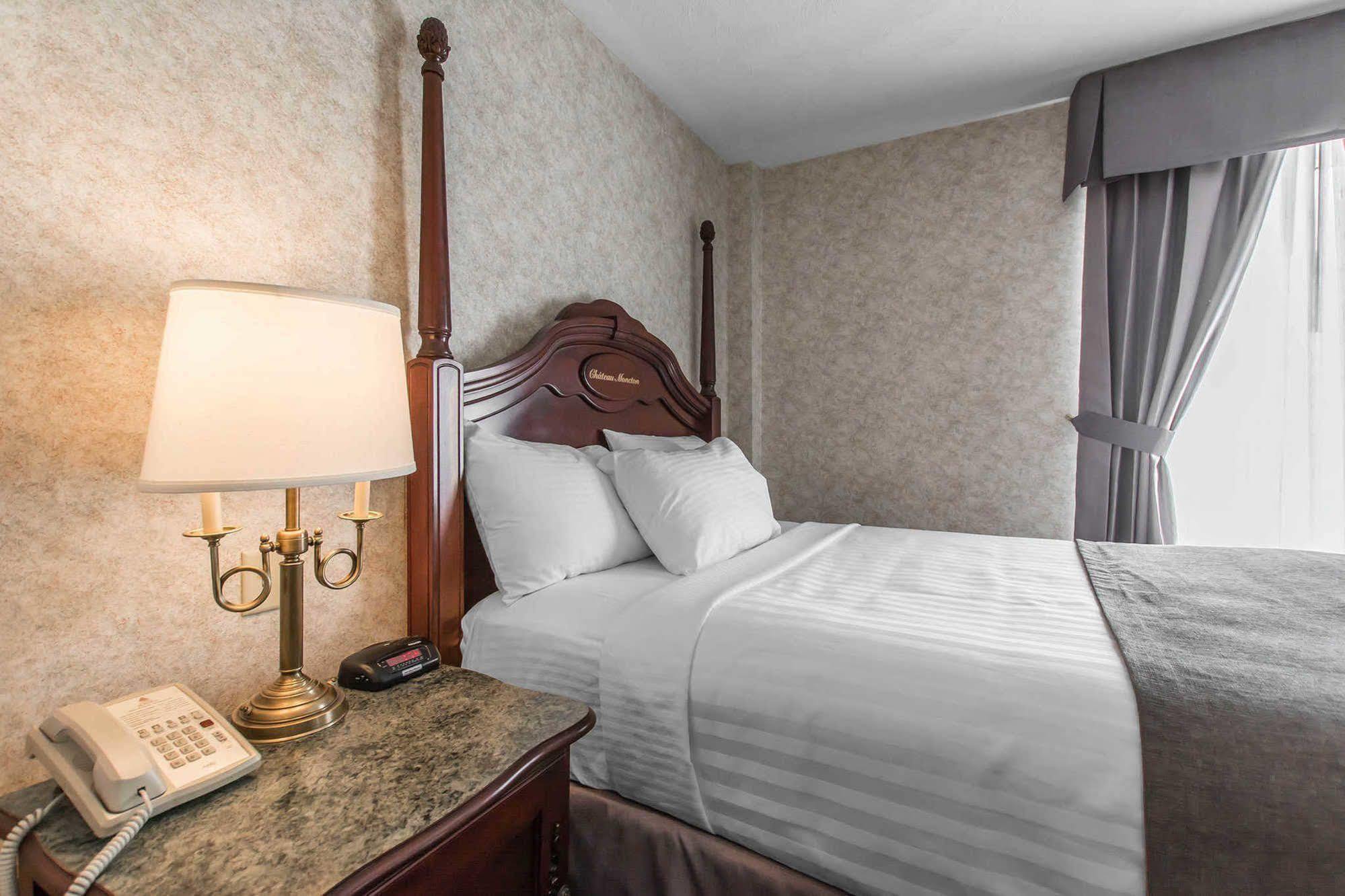 Chateau Moncton Trademark Collection By Wyndham Exterior photo
